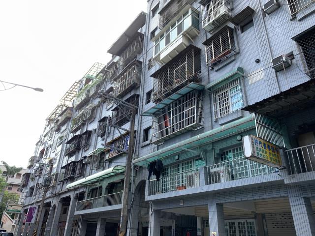 新北鶯歌法拍屋法拍-0