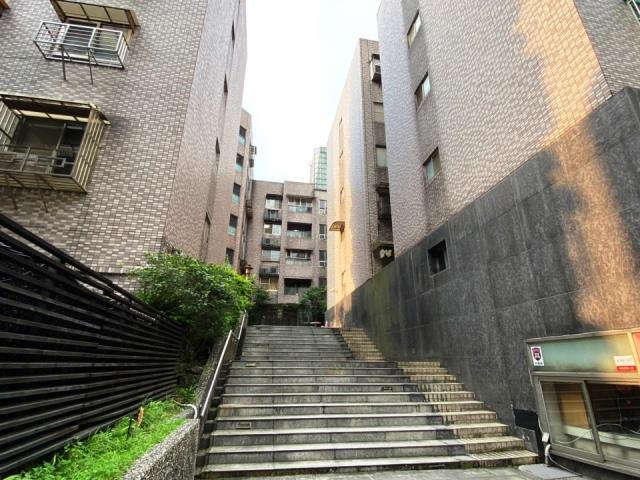 基隆暖暖法拍屋法拍-2