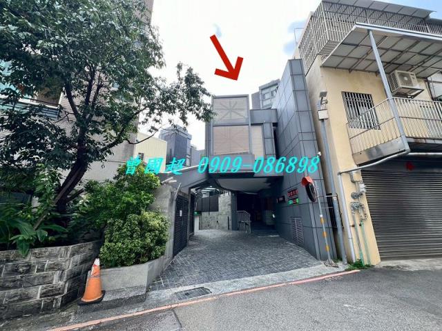 豐原區中陽路439巷5弄13號九川執禹法拍屋電梯透天別墅豐東