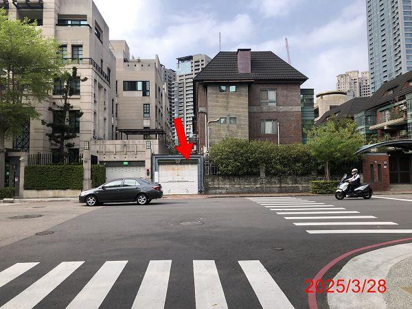 台中南屯法拍法拍屋-1