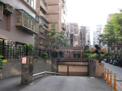 新北蘆洲法拍法拍屋-3