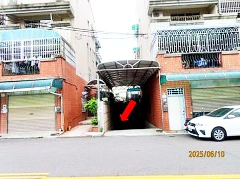 東區法拍屋拍賣-4