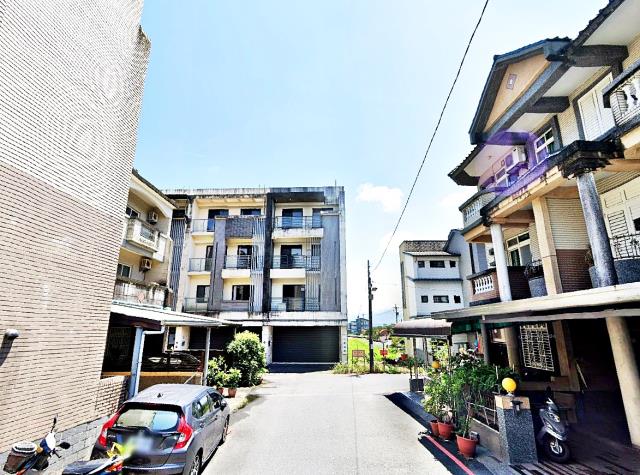 宜蘭黎明三路電梯透天