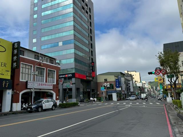 高雄鹽埕法拍法拍屋-4