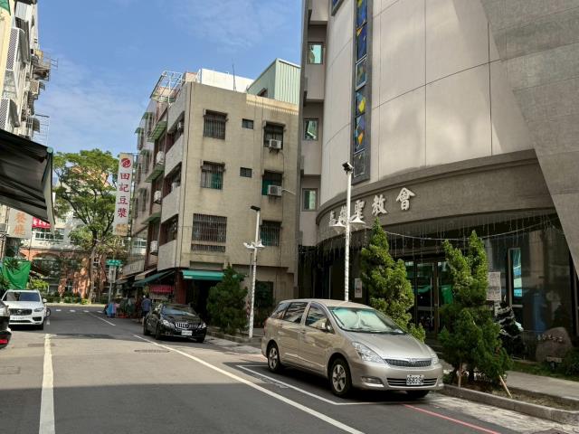 高雄鹽埕法拍法拍屋-3