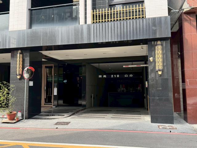 高雄鹽埕法拍法拍屋-7