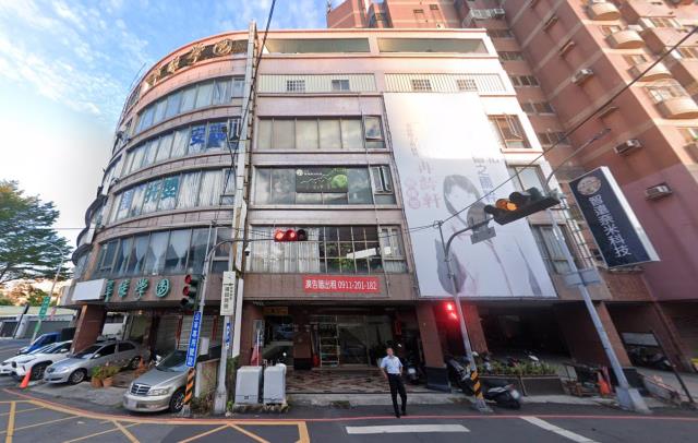 太平太和路一段57之3號佑崧逸境雙車社區別墅法拍屋近中國醫