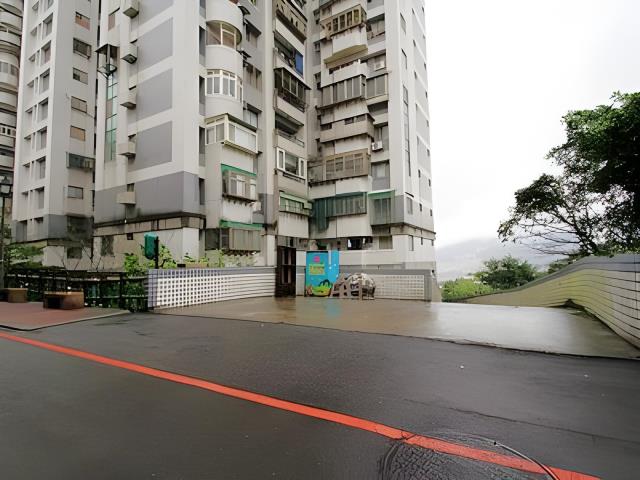 新北新店拍賣法拍屋-2