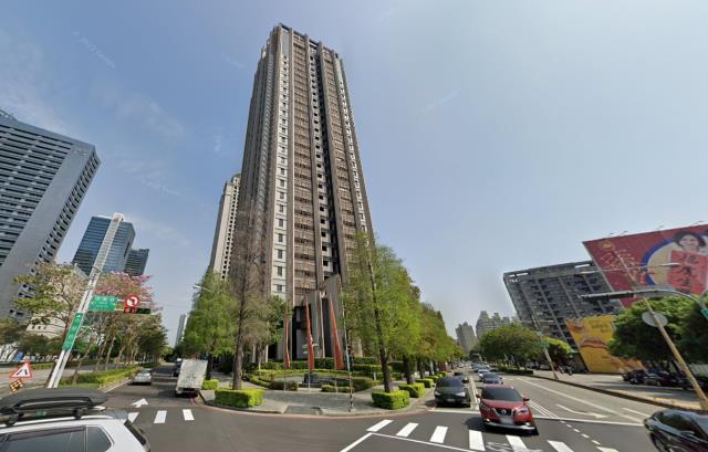 南屯區大墩六街335號16樓之2法拍太子咸亨4房3平車近捷運