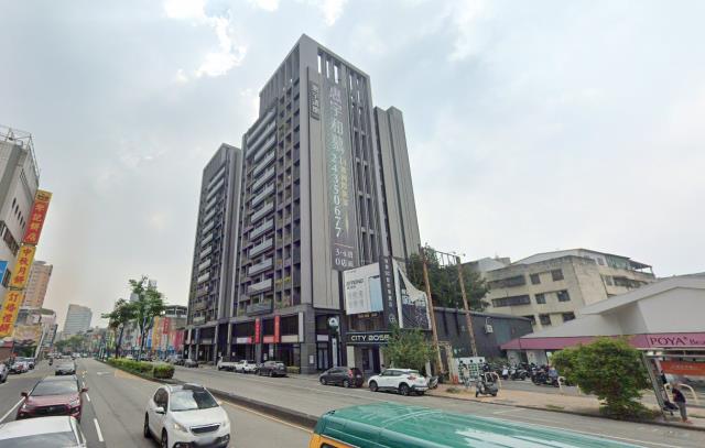 台中市南屯區大墩六街335號16樓之2大四房三平車太子咸亨