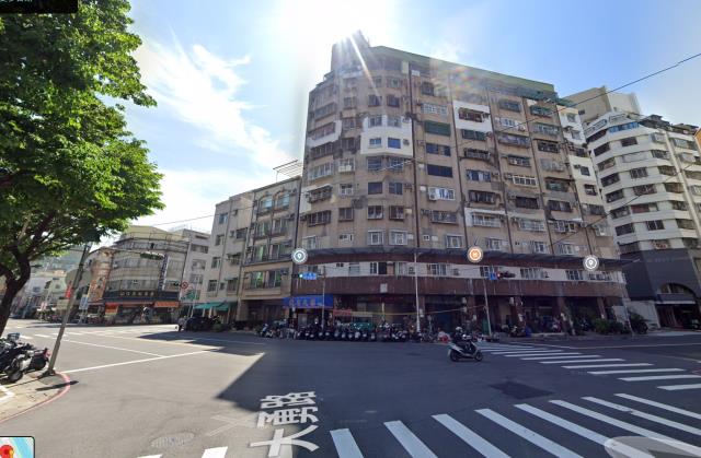 高雄鹽埕法拍法拍屋-7