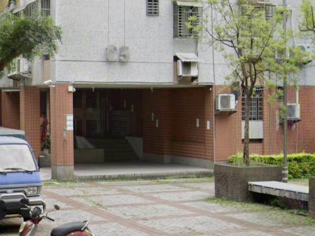 東區商圈新名人巷棟仁愛路四段大樓