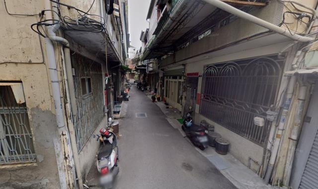 台中法拍屋大復街透天優室法拍林小陽