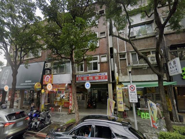 台北市松山區寶清公園旁稀有法拍公寓生活機能佳