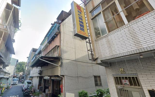 台中市北區篤行路90巷21之3號4樓台中法拍代標中華路夜市套