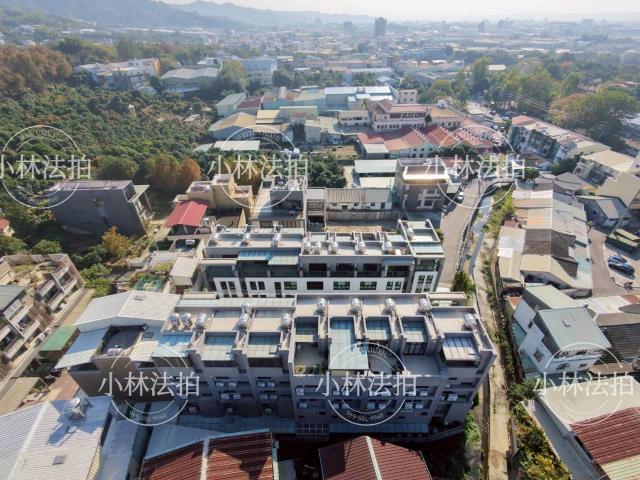 梧棲法拍屋文昌路21巷76之3號和唐財神臨路透天別墅中港高中