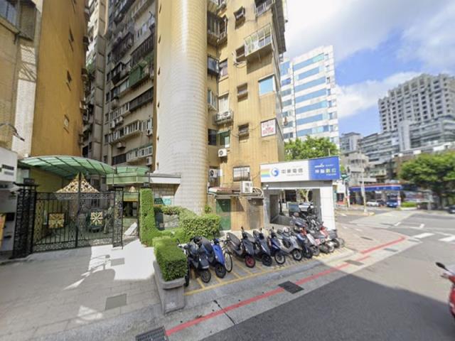 台北信義區拍賣法拍屋-4