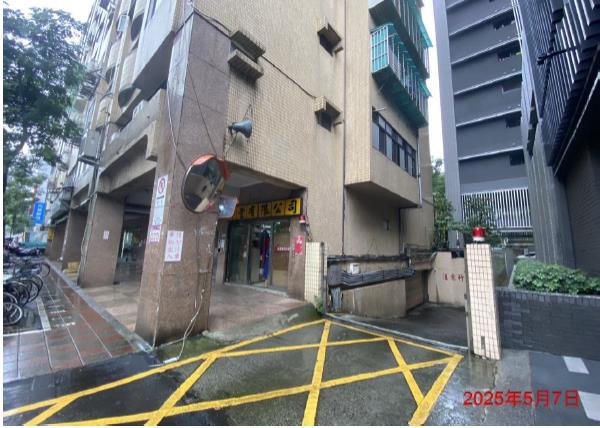 信義區法拍法拍屋-2