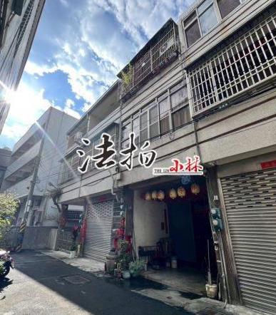 大甲水源路震後四樓透天大甲火車站