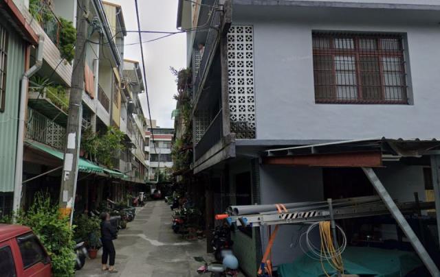 台中市東勢區文化街326巷7號台中法拍代標東新國小朝南透天