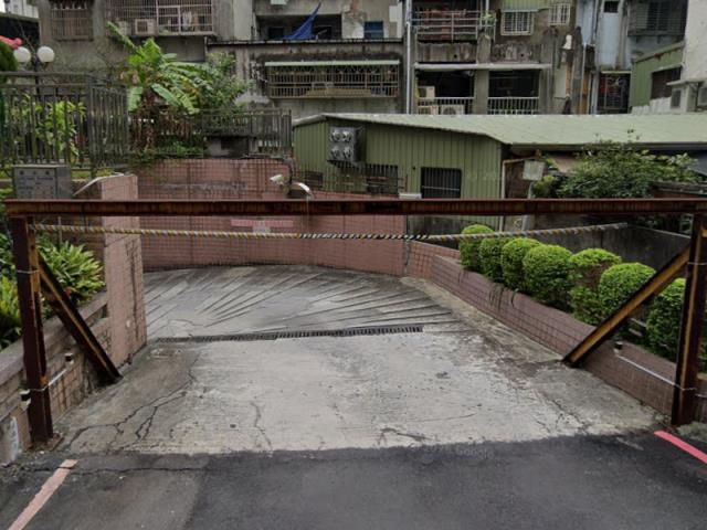 五股法拍屋拍賣-5