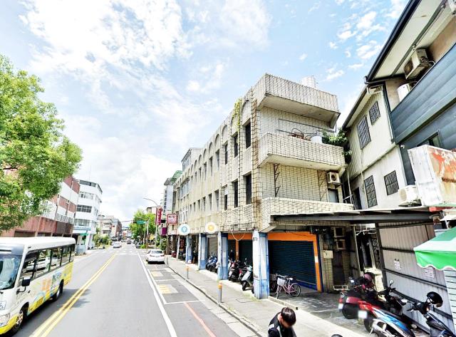 宜蘭市復興路一段透店