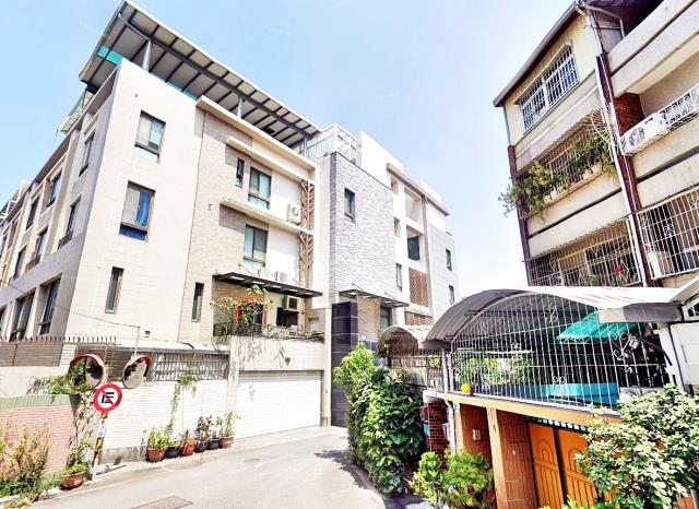 中華西路二段邊間別墅