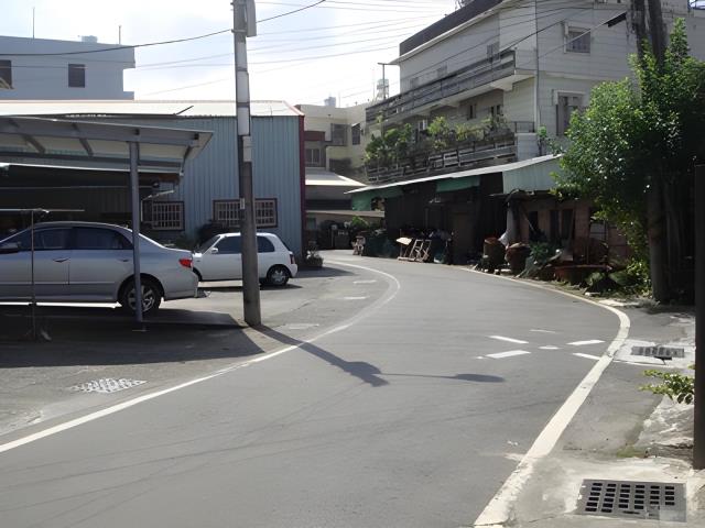 高雄岡山拍賣法拍屋-1