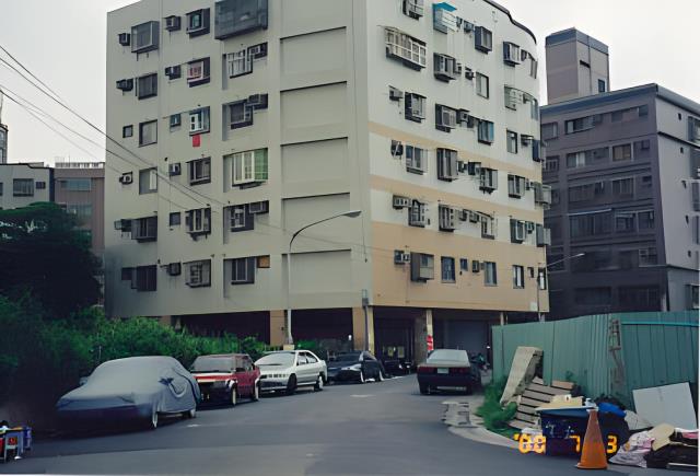 高雄小港法拍屋拍賣-1