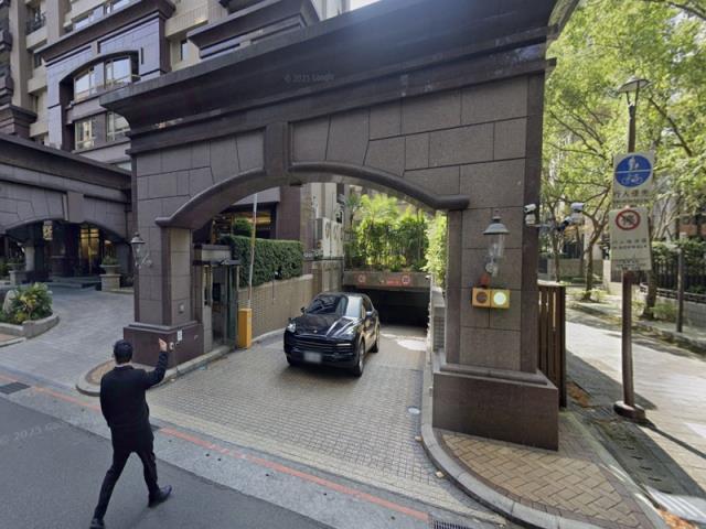 台北信義區拍賣法拍屋-5