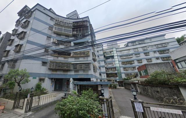 汐止區法拍屋福德二路新台北人優室法拍林小陽